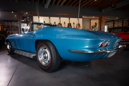 1967 Chevrolet Corvette Stingray Convertible 427/390 HP - Walt Grace Vintage