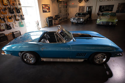 1967 Chevrolet Corvette Stingray Convertible 427/390 HP - Walt Grace Vintage