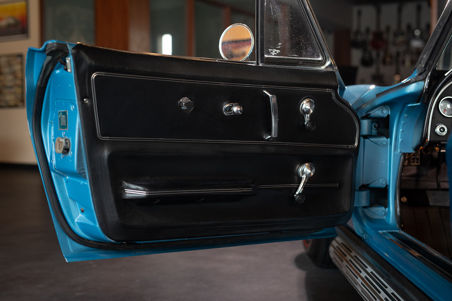 1967 Chevrolet Corvette Stingray Convertible 427/390 HP - Walt Grace Vintage