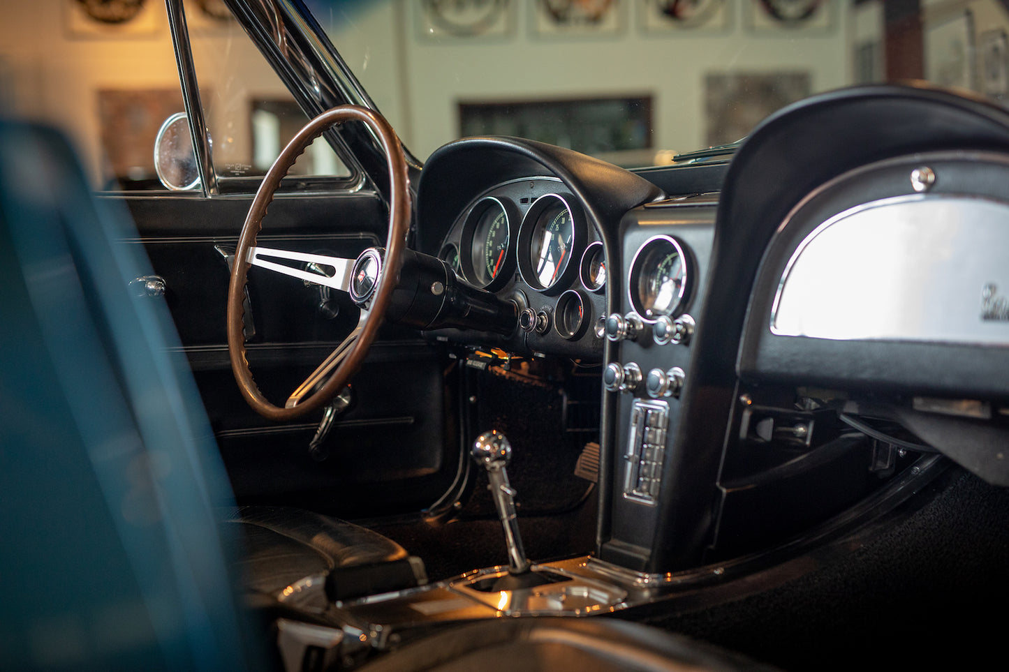 1967 Chevrolet Corvette Stingray Convertible 427/390 HP - Walt Grace Vintage