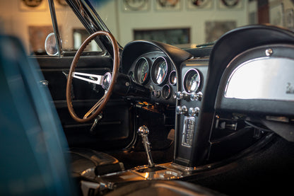 1967 Chevrolet Corvette Stingray Convertible 427/390 HP - Walt Grace Vintage