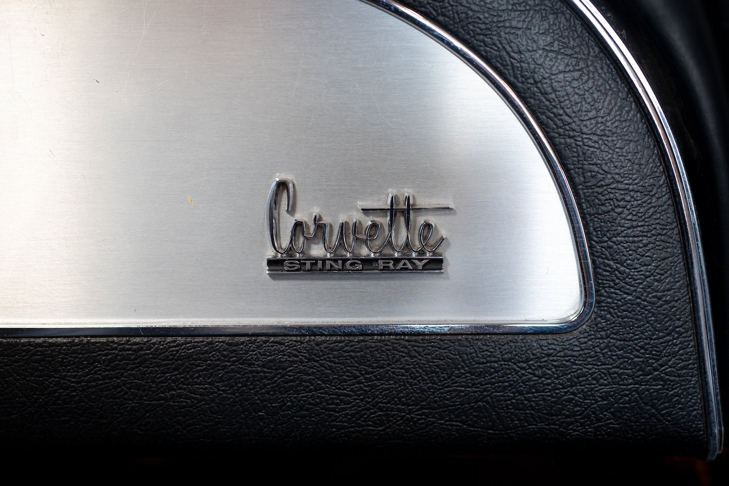 1967 Chevrolet Corvette Stingray Convertible 427/390 HP - Walt Grace Vintage