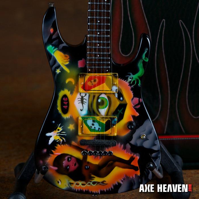 Kirk Hammett Cult Eye - Mini Guitar - Walt Grace Vintage