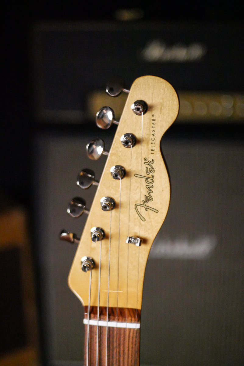 Fender Noventa Telecaster Electric Guitar - 2-Tone Sunburst