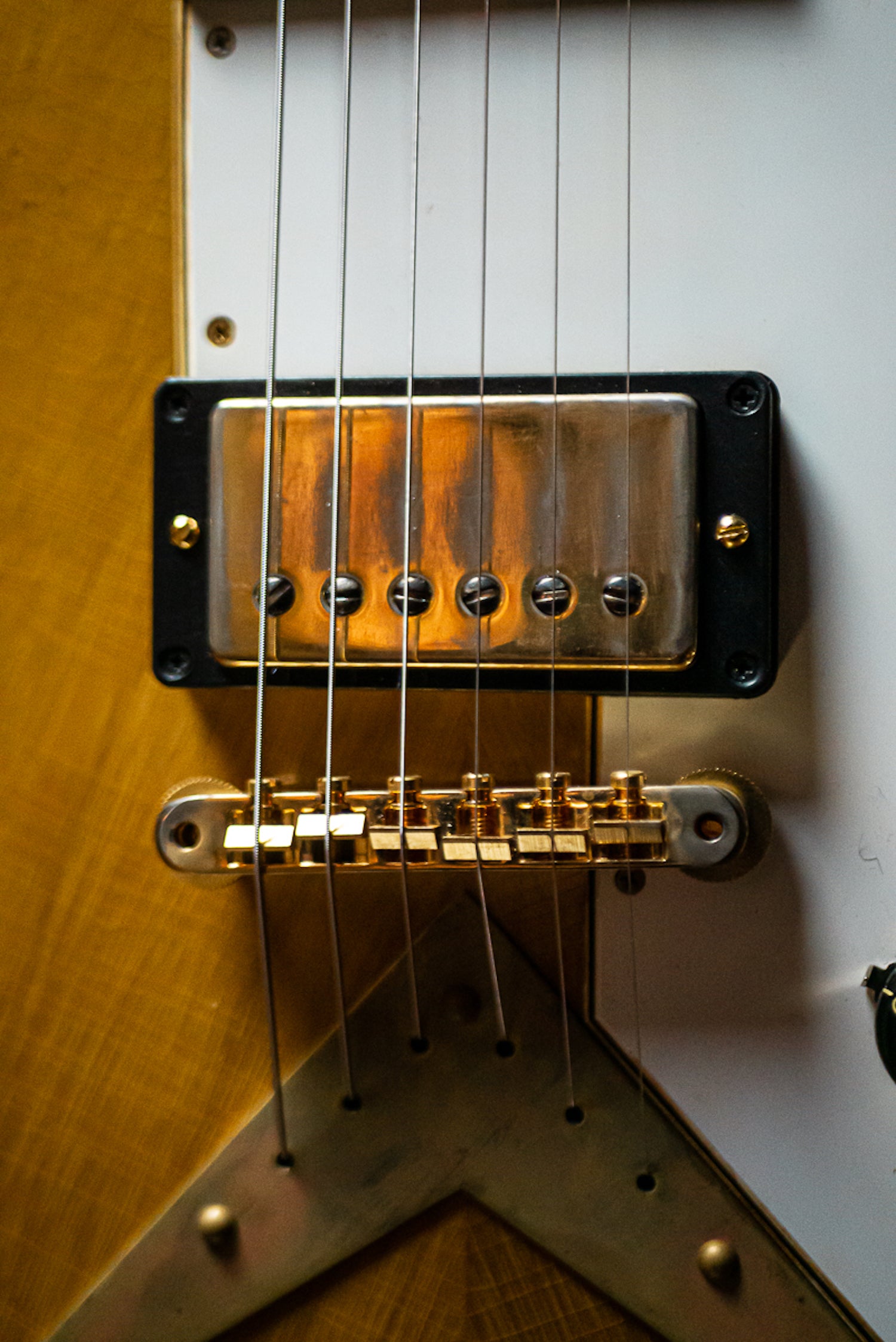 2021 Gibson 58 Korina Flying V Brazilian Rosewood Fingerboard Murphy Lab Light Aged GH Electric Guitar - Natural 81031
