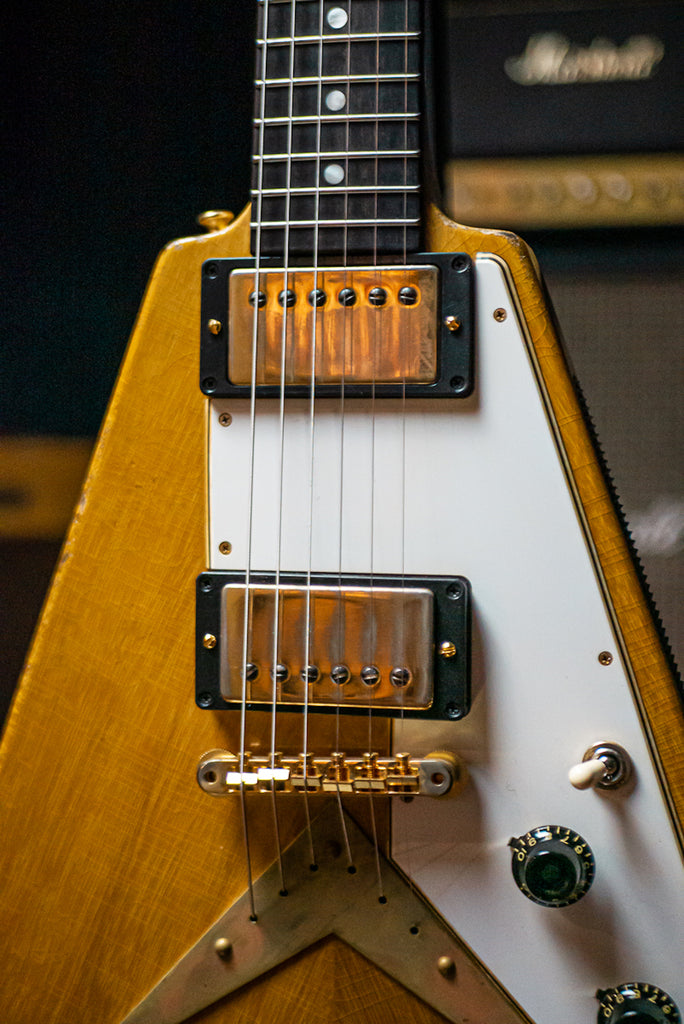 2021 Gibson 58 Korina Flying V Brazilian Rosewood Fingerboard Murphy Lab Light Aged GH Electric Guitar - Natural 81031