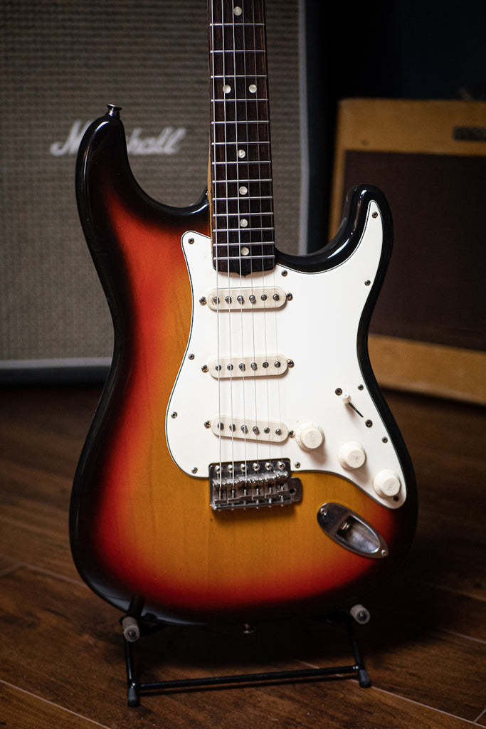 1970 Fender Stratocaster Electric Guitar - Sunburst Front 4