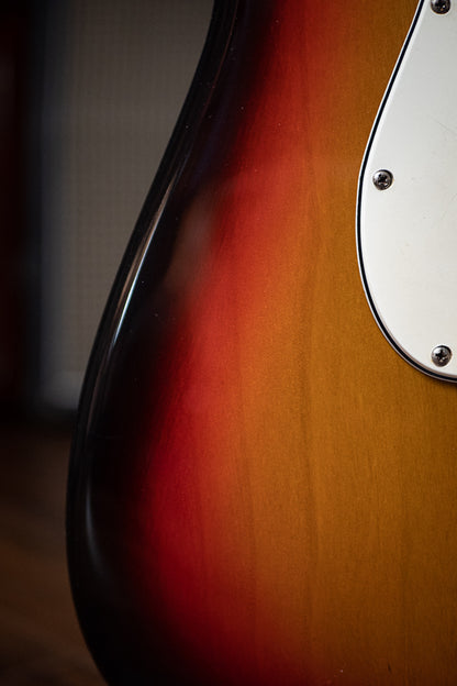 1970 Fender Stratocaster Electric Guitar - Sunburst Finish