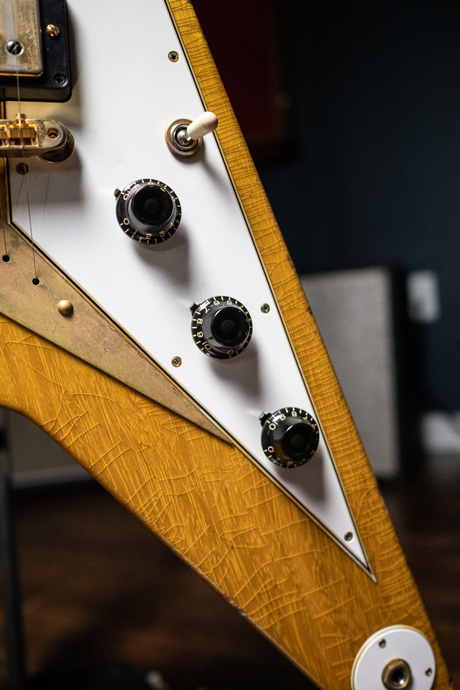 Gibson Custom Shop 58 Korina Flying V Brazilian Rosewood Fingerboard Murphy Lab Light Aged GH Electric Guitar - Natural 81005