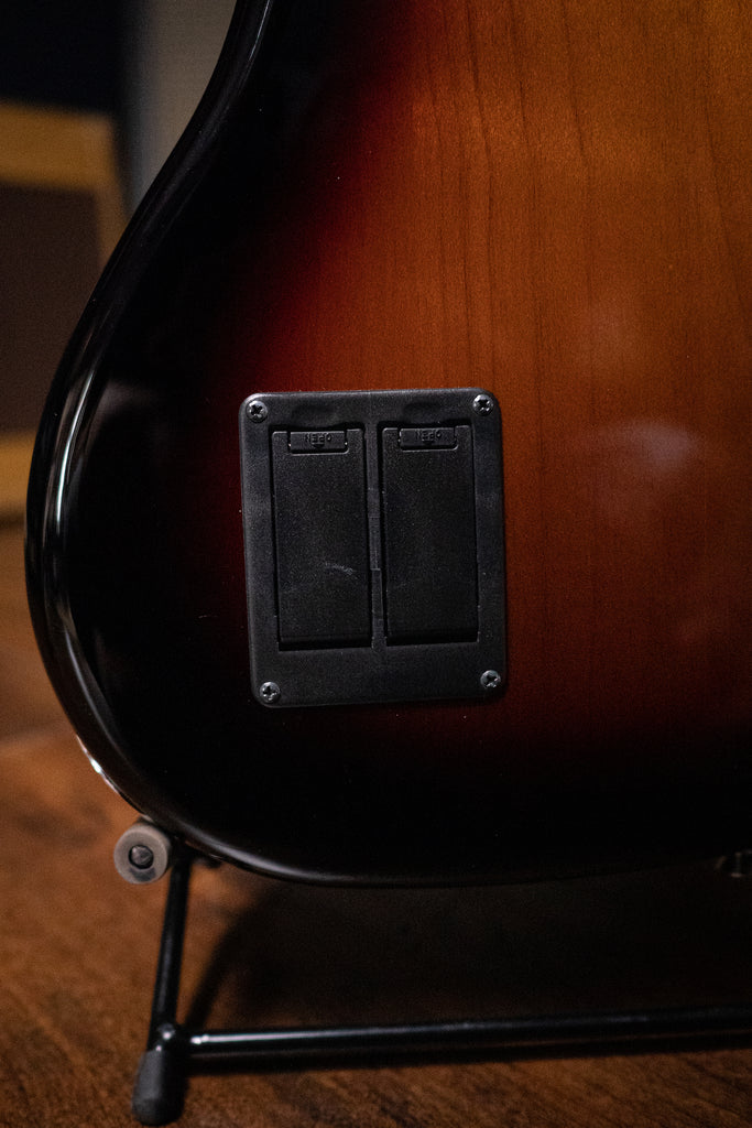 Fender Player Plus Jazz Bass - 3 Color Sunburst