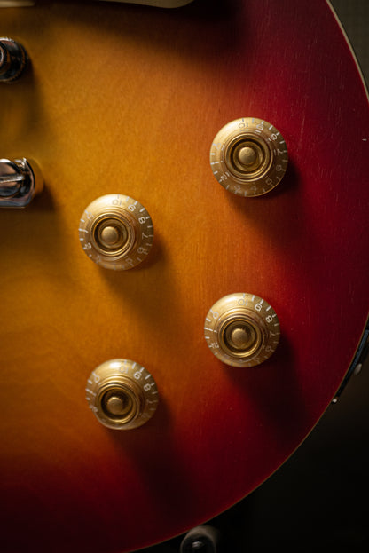 Epiphone Les Paul Classic Worn Electric Guitar - Worn Heritage Cherry Sunburst