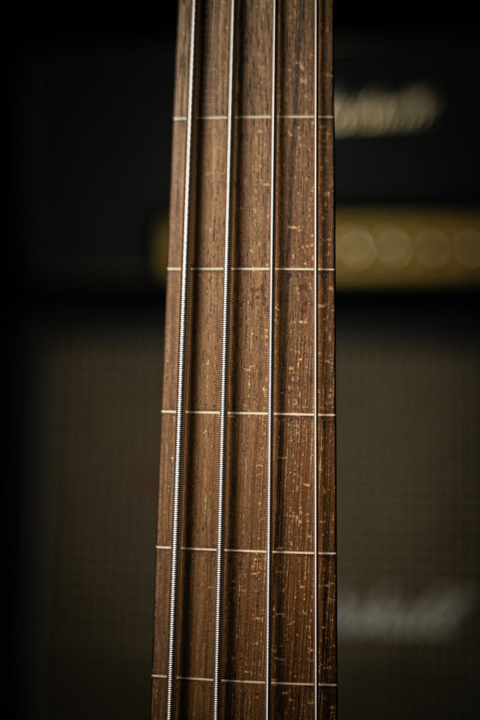 Squier Classic Vibe ‘60s Jazz Bass® Fretless  - 3 Color Sunburst