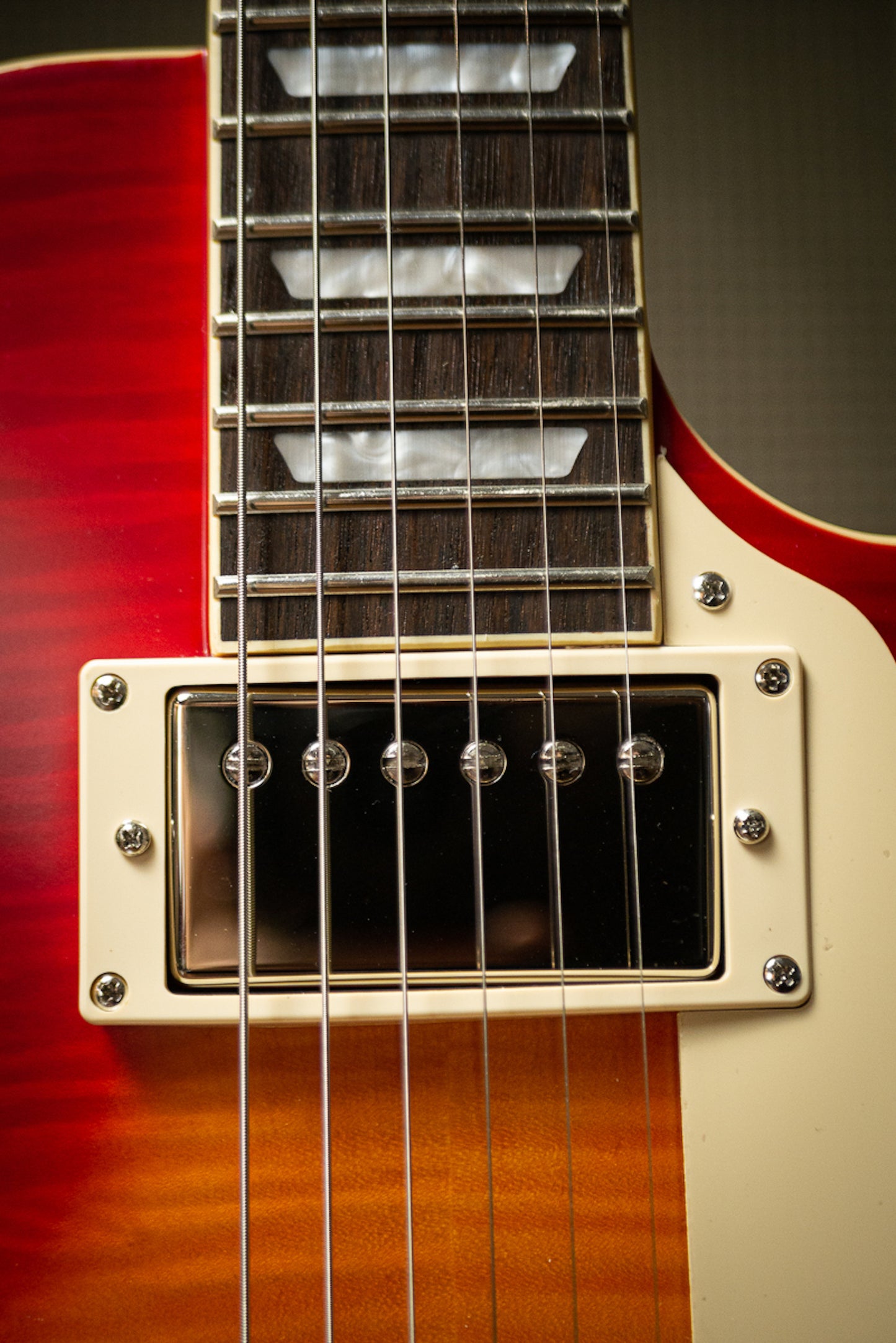 Epiphone 1959 Les Paul 60th Anniversary Plus Outfit Electric Guitar - Aged Dark Cherry Burst
