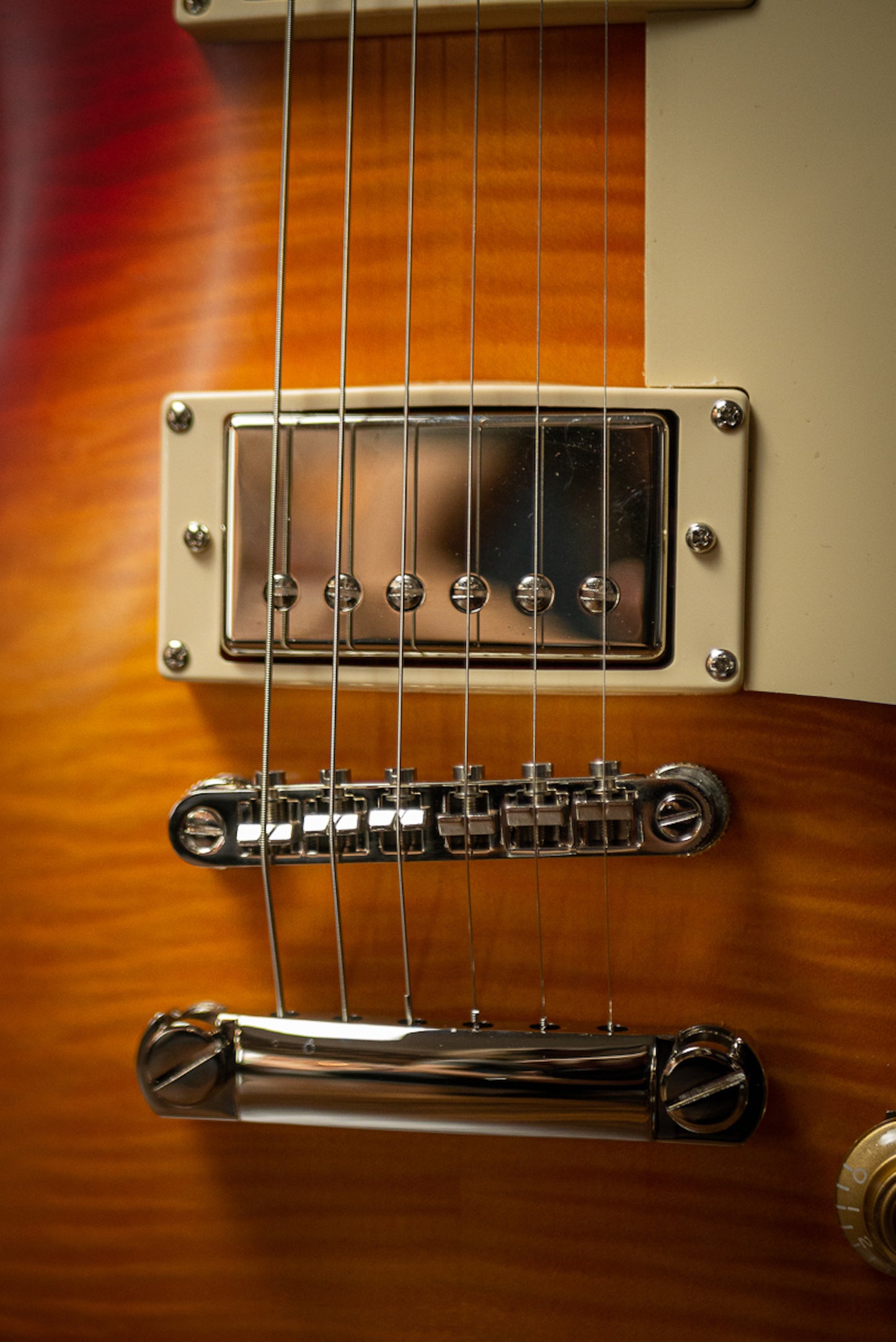 Epiphone 1959 Les Paul 60th Anniversary Plus Outfit Electric Guitar - Aged Dark Cherry Burst