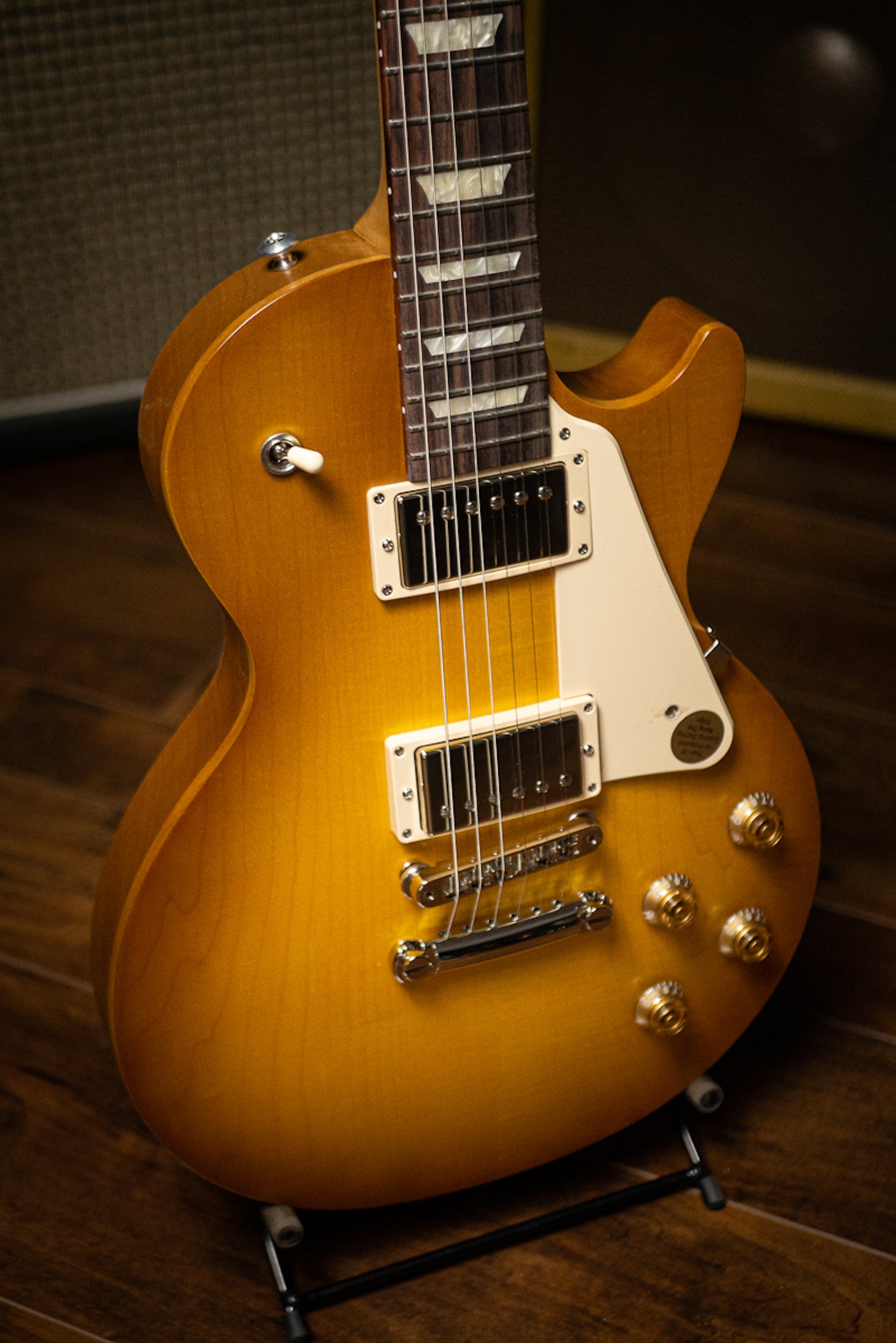 Gibson Les Paul Tribute Electric Guitar - Satin Honeyburst
