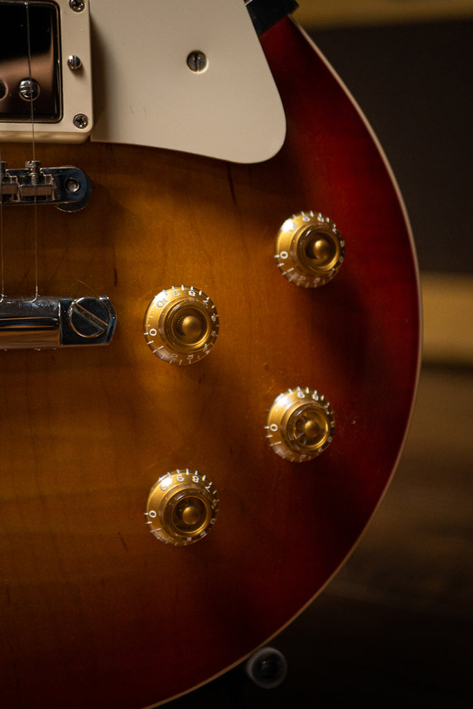 2014 Gibson Custom Shop Les Paul Long Scale 25.5” Electric Guitar - Washed Cherry Sunburst