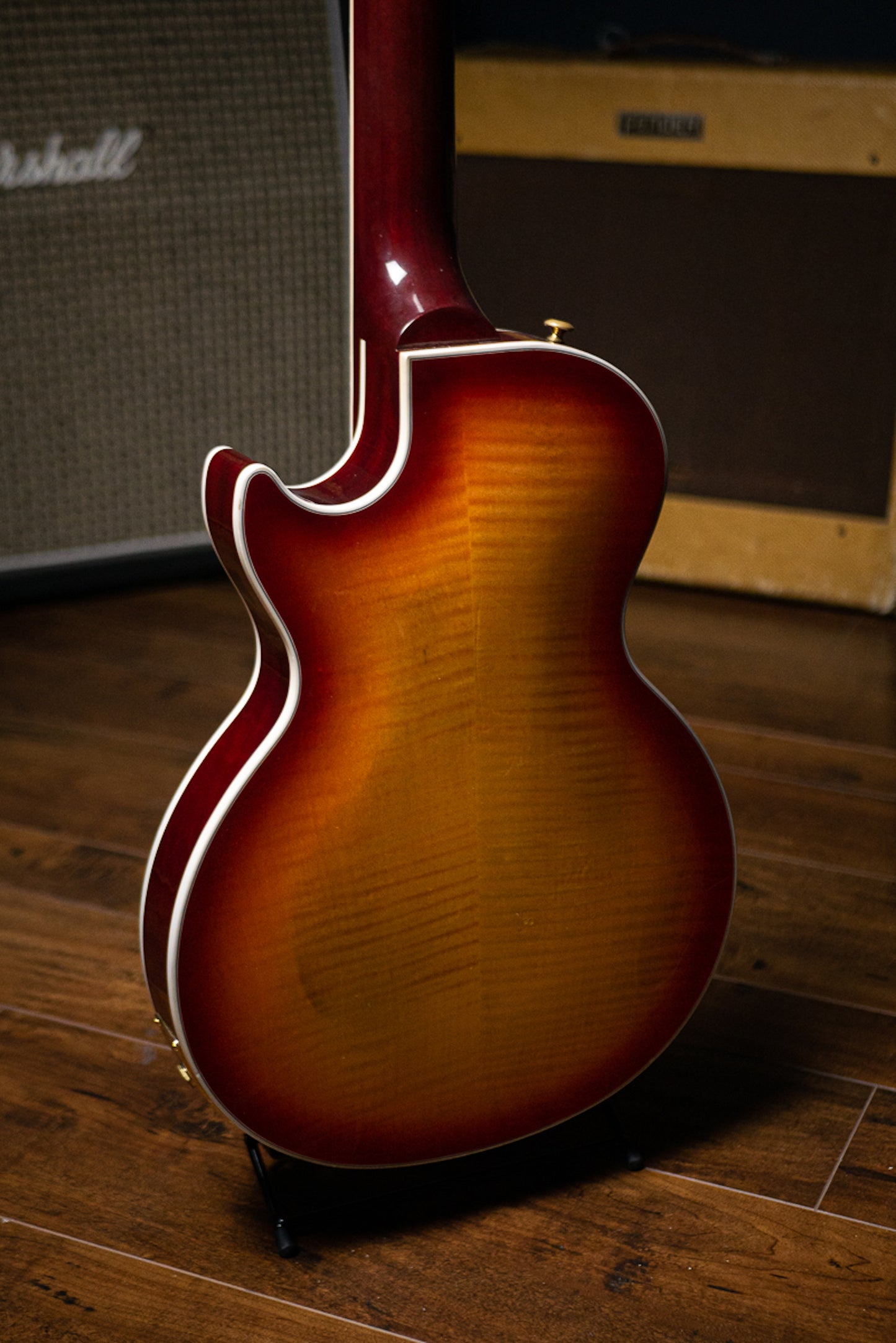 2018 Gibson Les Paul 2015 Supreme Electric Guitar - Heritage Cherry Sunburst