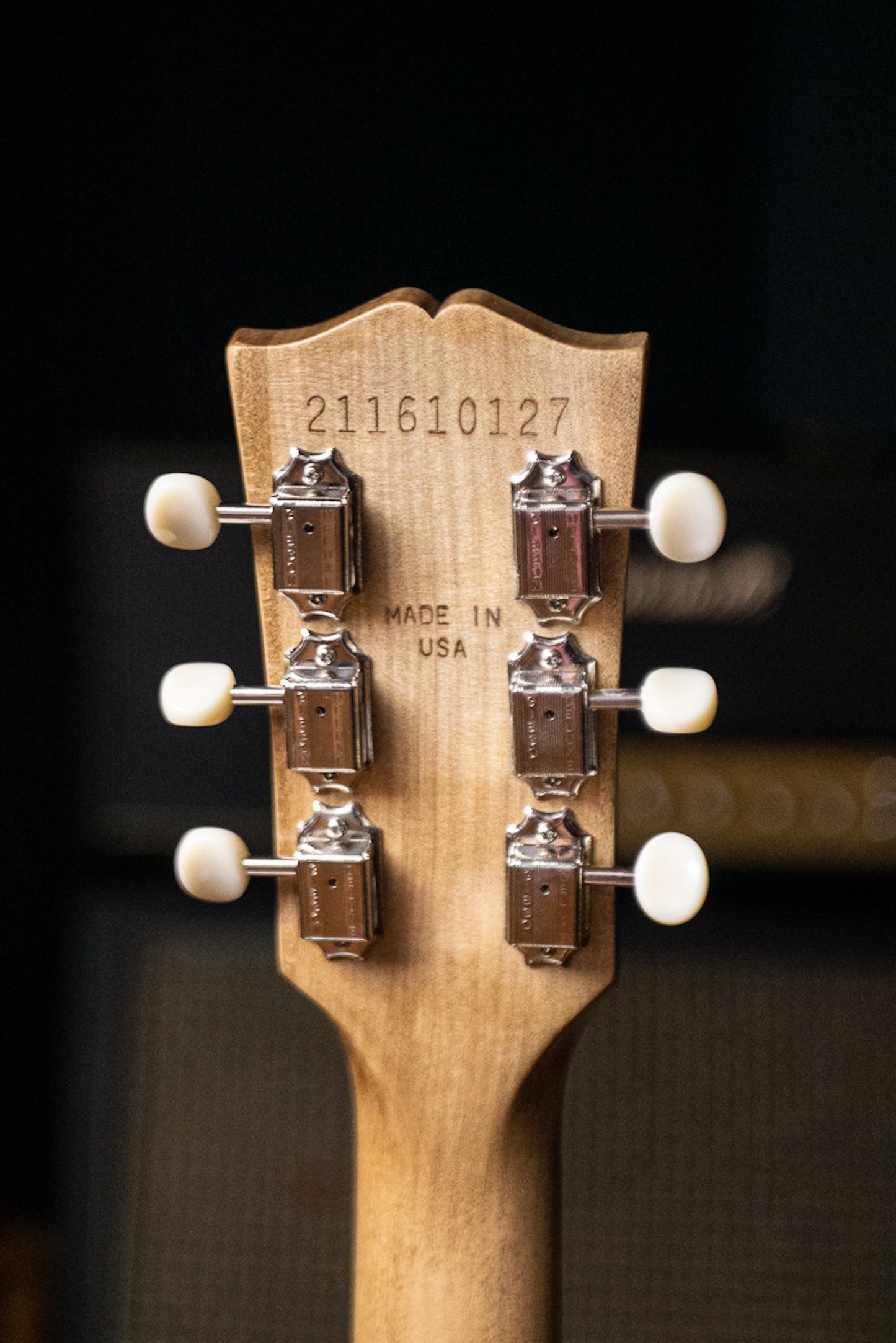 Gibson Les Paul Special Tribute Humbucker Electric Guitar - Natural Walnut