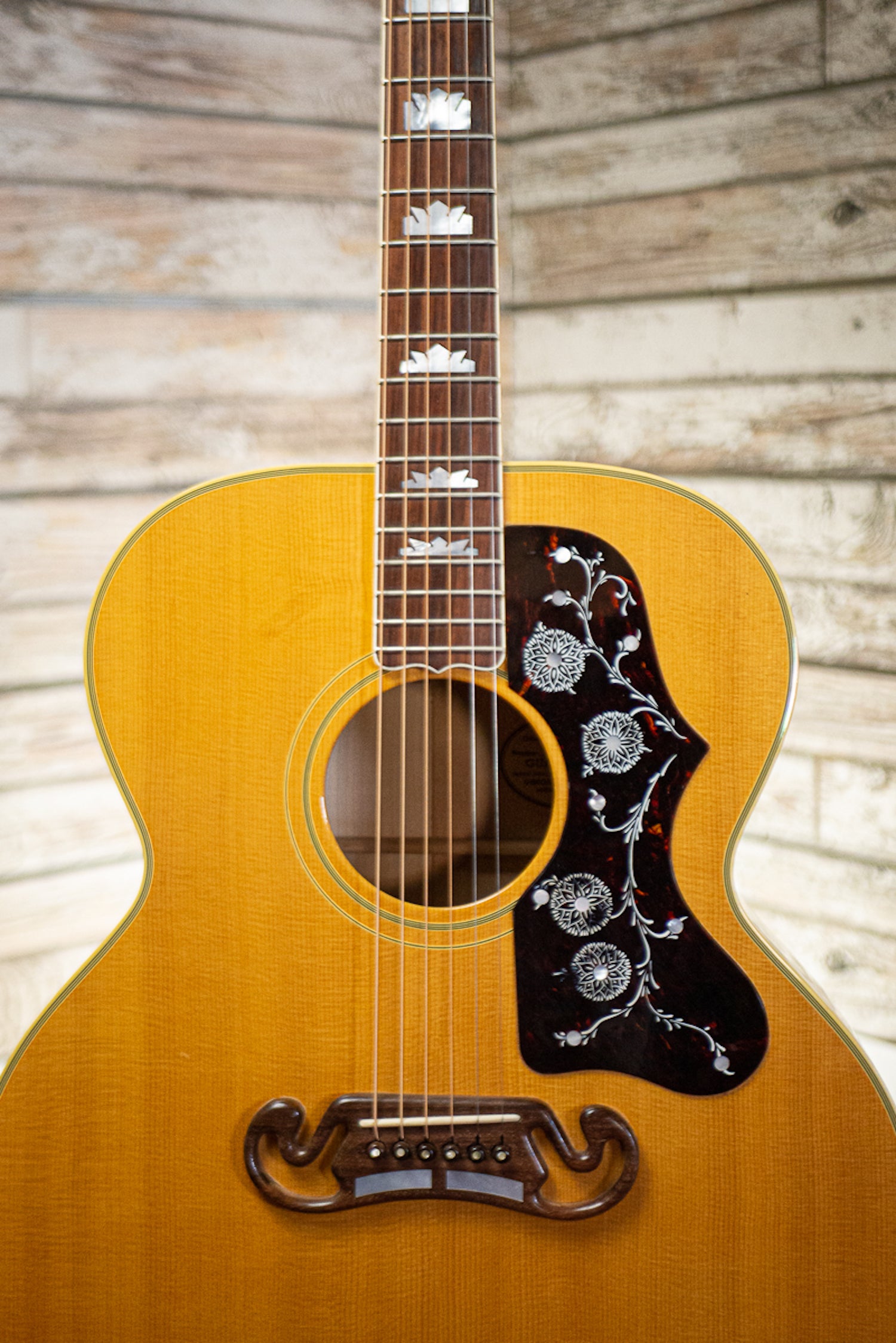 1990 Gibson J-200 Acoustic Guitar - Natural – Walt Grace Vintage